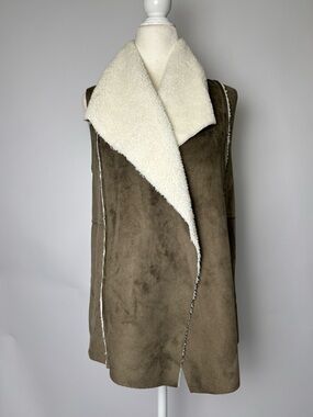 Susina Olive Vest with Cream Faux-Shearling Collar #P135